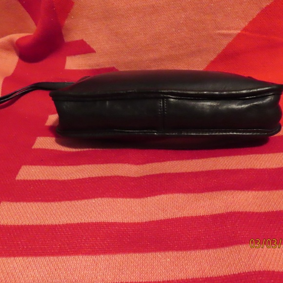 Vintage Zip-Top Carry 9972 - Picture 3 of 9